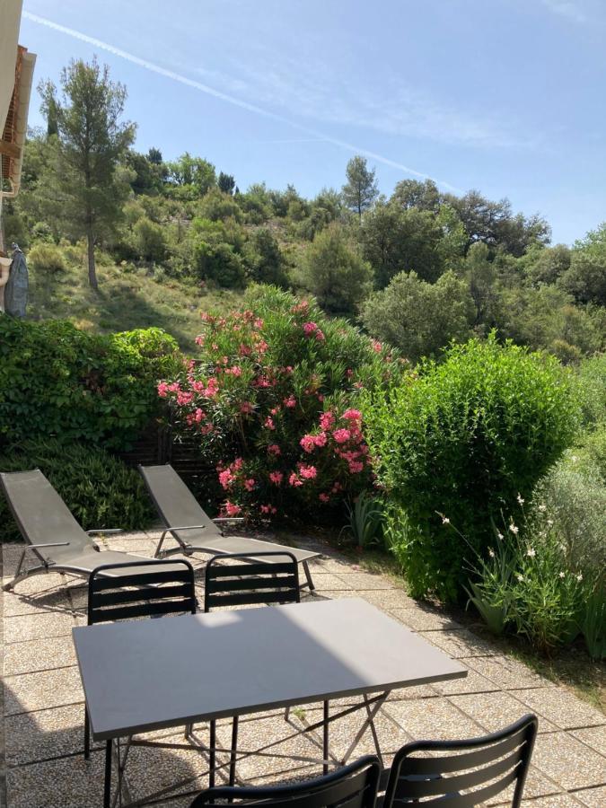 T2 Classe 2* Calme Au Coeur Du Village Provencale Gréoux-les-Bains Zewnętrze zdjęcie